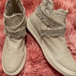 Very G Flora Slip On Ankle Hightops Natural